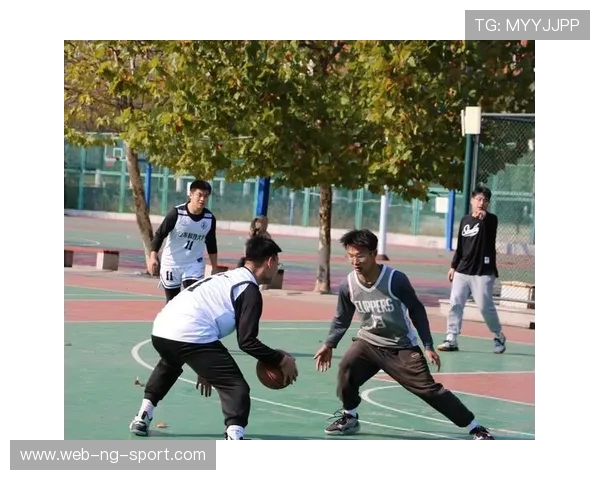 篮球竞技风云再起探索现代篮球发展与未来趋势的多维度分析