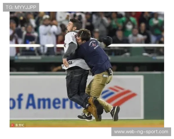 光芒与太空人激战正酣MLB季后赛精彩对决引发球迷热议